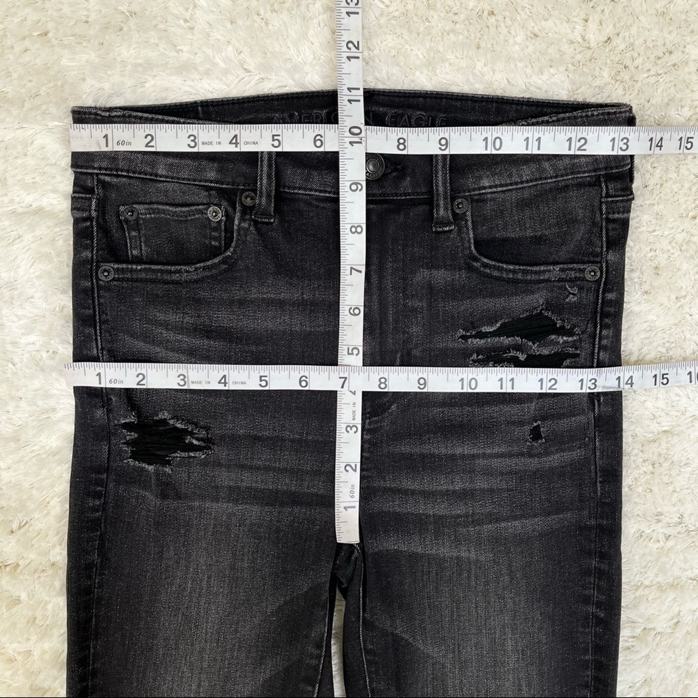 NWOT AEO super hi-rise biker denim shorts washed black distressed Bermuda Size 4 - Picture 4 of 8